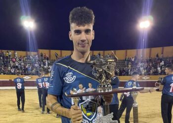 Iván González triunfa en la primera semifinal del «Castellano de Oro» en la plaza de toros de Babilafuente