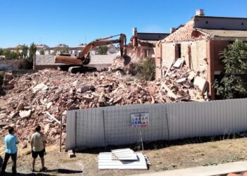La Junta de Castilla y León inicia la rehabilitación de 12 de las antiguas viviendas de Camineros en Peñaranda