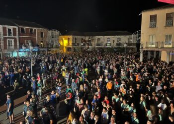 Mágica noche de fuego y música en Peñaranda con el espectáculo «Ragnarok» a cargo de la compañía Kull D’Sac