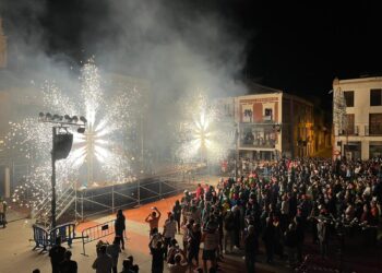 Mágica noche de fuego y música en Peñaranda con el espectáculo «Ragnarok» a cargo de la compañía Kull D’Sac