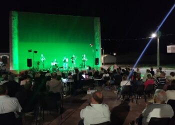 El Campo de Peñaranda entra en la recta final de su Verano Cultural con el éxito de público en el concierto de Folk On Crest