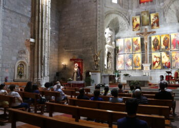 Recta final para el programa de las visitas guiadas en Peñaranda con una actividad dedicada al nuevo retablo de la parroquia