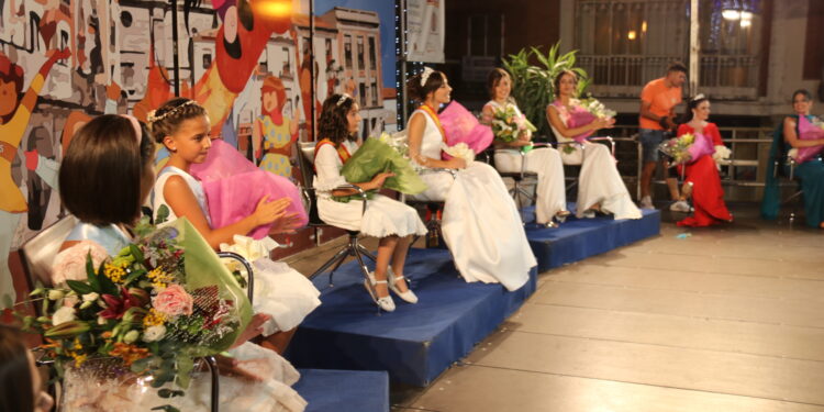 La proclamación de las cortes de honor y el pregón de la atleta Lorena Martín brillan en las fiestas de Peñaranda