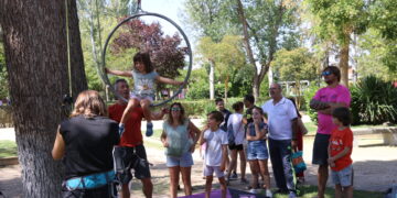 Intensa mañana con las asociaciones y clubes peñarandinos mostrando su labor en el parque de Los Jardines
