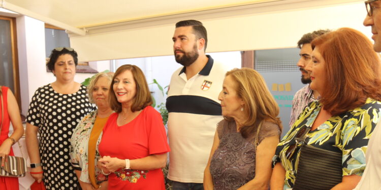 Peñaranda recibe a los alcaldes de la comarca y presidentes de las asociaciones de mayores en un acto ya tradicional en fiestas