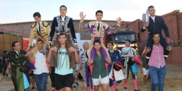 Tarde triunfal en La Florida, de Peñaranda, con Daniel Luque, Manuel Diosleguarde y Sergio Pérez saliendo a hombros del coso