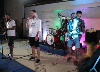 Los Bienhallados cierran el «Peñaranda Fest» con un gran concierto en el parque La Huerta