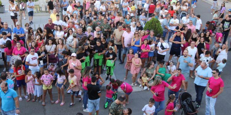Babilafuente corona a su corte de honor y empieza oficialmente sus fiestas al grito de «¡Viva San Roque!»
