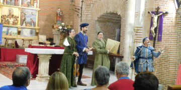 «Buscando a Nebrija» suma un nuevo éxito con la representación en la iglesia parroquial de Paradinas de San Juan