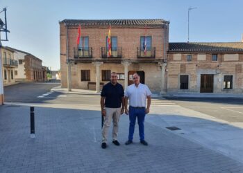 El delegado territorial de la Junta visita Mancera de Abajo para impulsar la ruta teresiana «De la Cuna al Sepulcro»