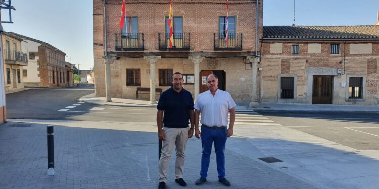 El delegado territorial de la Junta visita Mancera de Abajo para impulsar la ruta teresiana «De la Cuna al Sepulcro»