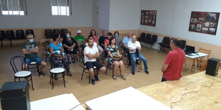 El Pedroso de la Armuña rescata del olvido los antiguos toques de campana en una charla dentro de la semana cultural