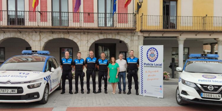 Peñaranda recibe a cuatro nuevos agentes de la Policía Local que dejan cubierta la plantilla al 91 por ciento
