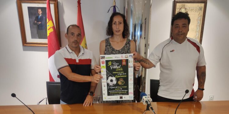 La Esperanza presenta el torneo de fútbol sala con el que recaudará donativos para el paso de palio de la Virgen