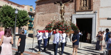 La Vera Cruz logra «in extremis» mayordomos para el Cristo de la Agonía y perpetúa así una tradición centenaria en Peñaranda