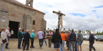 Alaraz vive su última fiesta local del año acompañando al Santo Cristo del Monte en el día de la Exaltación de la Cruz