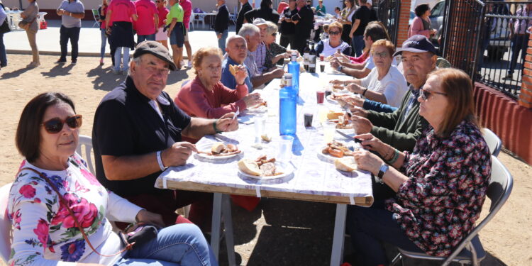 Tarazona de la Guareña reúne a más de 600 comensales en la primera degustación popular de las fiestas