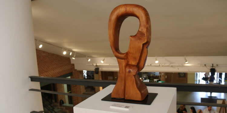 Peñaranda busca monitores para los cursos de ocio y tiempo libre de Pintura, Fotografía y Restauración-talla de madera