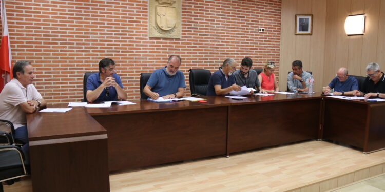 El PP de Macotera critica la «politización» de dar nombre al consultorio médico aunque PSOE y CIM aprueban la propuesta