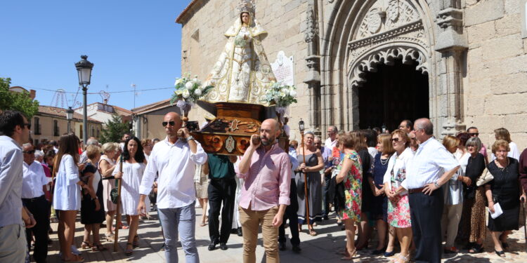 Macotera inicia la cuenta atrás para las fiestas en honor de la Virgen de la Encina que comienzan este jueves