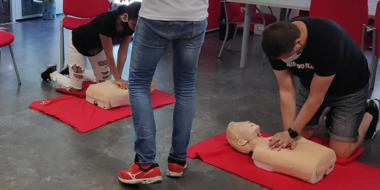 Cruz Roja impartirá en Peñaranda un taller gratuito de primeros auxilios y de cómo actuar en casos de atragantamientos