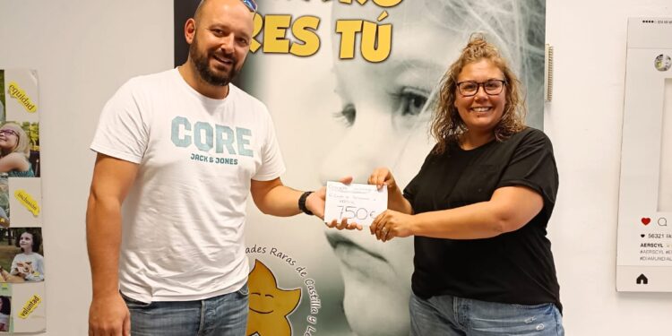 El Campo de Peñaranda recauda 750 euros para la Asociación de Enfermedades Raras de Castilla y León, Aerscyl