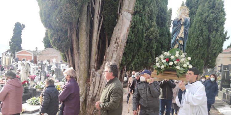 Peñaranda celebrará el día 2 en el cementerio un rosario y procesión en memoria de los Fieles Difuntos