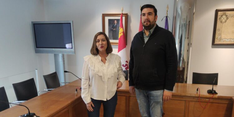 Peñaranda seguirá sin UVI móvil: «La Junta no considera que sea necesaria aquí», afirma la alcaldesa, Carmen Ávila