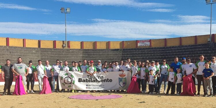 La asociación taurina de Babilafuente celebra su quinto aniversario con una animada jornada de convivencia