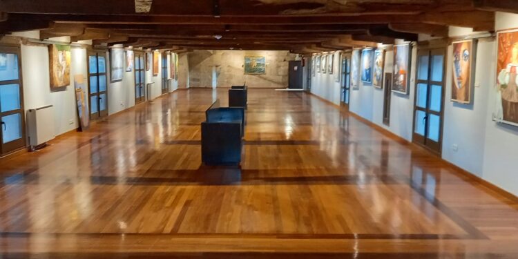 El legado artístico de la pintora Carmen Notario sigue vivo y puede verse en Puebla de Sanabria hasta el 27 de noviembre