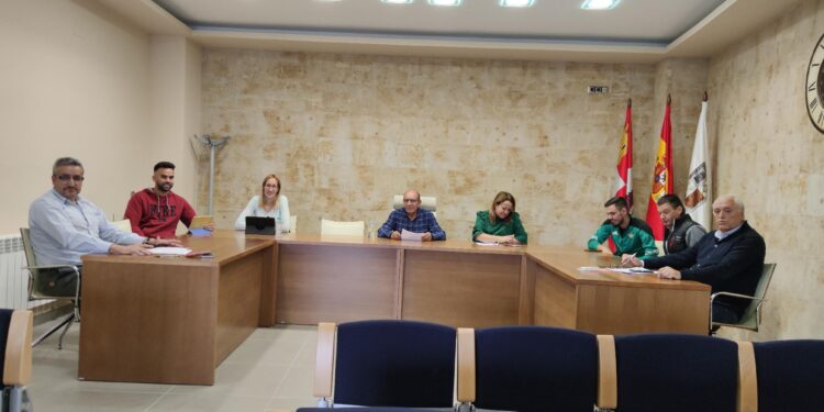 Babilafuente destinará los 180.000 euros de los Planes Provinciales a cubrir el frontón polideportivo municipal