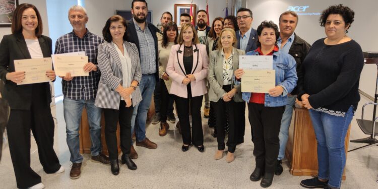 El programa «Ecopintura» llega a su fin en Peñaranda con la entrega de certificados a los participantes