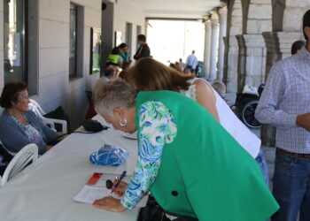 La parroquia de Peñaranda recoge firmas a favor de que Santa María Reina sea la patrona de la localidad junto a San Miguel
