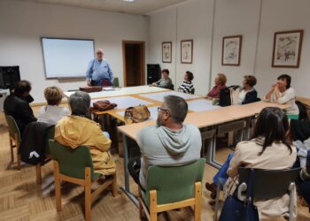 La Escuela de Música de Peñaranda pone en marcha el nuevo taller de canto popular con una destacada respuesta