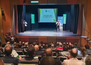 Nueva medida de la PAC: Prohibido echar fertilizantes o fitosanitarios a menos de cinco metros de ríos y canales