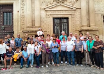 Mayores de Peñaranda disfrutan en tierras gaditanas de una excursión organizada por el Ayuntamiento