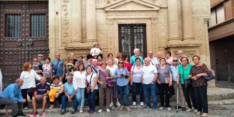 Mayores de Peñaranda disfrutan en tierras gaditanas de una excursión organizada por el Ayuntamiento