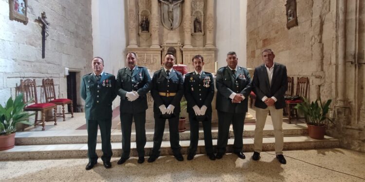La Guardia Civil de Villoria rinde honores a su patrona, la Virgen del Pilar, en el Día de la Hispanidad