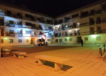 La caída de un hombre en su domicilio de Peñaranda moviliza a sanitarios, Policía Local y Bomberos