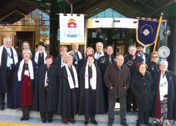 Alaraz y Santiago de la Puebla representados en el XXII Encuentro Nacional de los Amigos de la Capa celebrado en Ciudad Real
