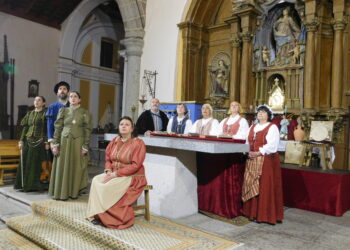«Buscando a Nebrija» logra un nuevo éxito en la iglesia de Cantaracillo y suma ya 110 representaciones por toda la provincia