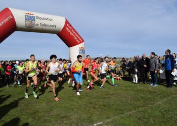 Esther Pablos y Miguel Gallego se proclaman vencedores en el III Cross Popular de Peñaranda celebrado en El Pradohorno