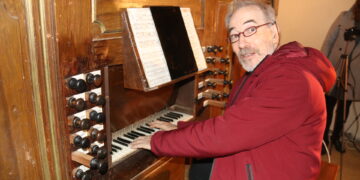 El maestro organista Claudio Brizi cierra en Palaciosrubios el ciclo «Los sonidos centenarios» con un brillante concierto