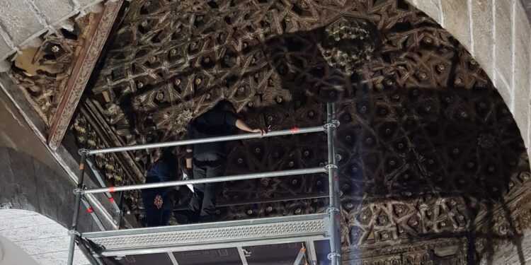 La Junta toma medidas para salvar el artesonado de Rágama casi seis años después de que los expertos dieran la voz de alarma