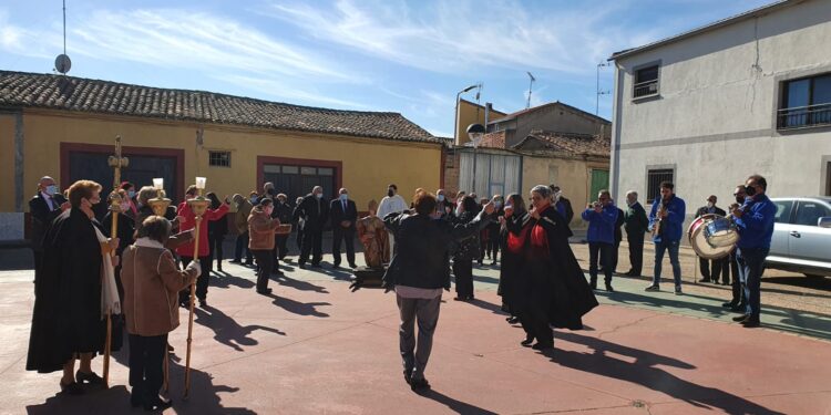 Todo listo en Villaflores para festejar a San Martín con actos religiosos, verbenas, teatro y una gran parrillada popular