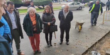 Peñaranda recibe el plan «La Administración Cerca de Ti» que ha presentado la subdelegada del Gobierno, Encarnación Pérez