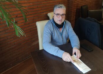 La Hermandad de Cofradías de Peñaranda convoca el XXX Premio Nacional de Poesía con premios de 1.500 y 600 euros