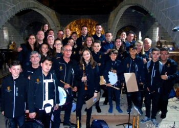 Macotera mantiene su tradicional Misa del Gallo en Nochebuena y organiza una marcha solidaria el 2 de enero a favor de Afibrosal