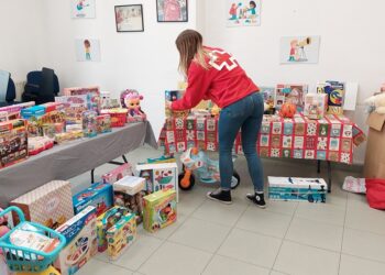 Cruz Roja promueve en Peñaranda una campaña de recogida de juguetes nuevos para la infancia en vulnerabilidad
