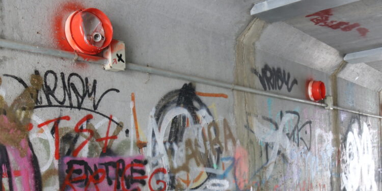 El fin de semana deja un nuevo acto vandálico en el paso inferior del camino del Inestal, en Peñaranda